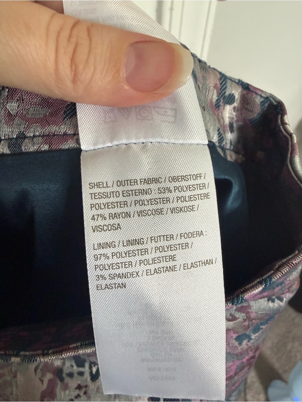 Metallic Pink Patterned Pencil Skirt - Picture 5 of 6